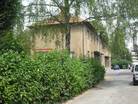 pohled ulice Bezejmenná jižní strana